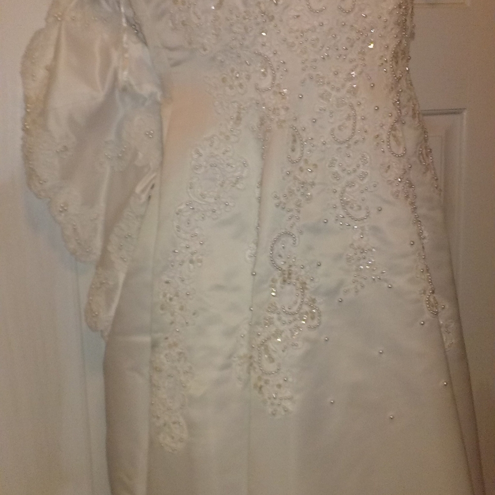 Wedding gown